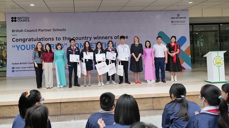 Vietnamese students win Your World Competition by British Council